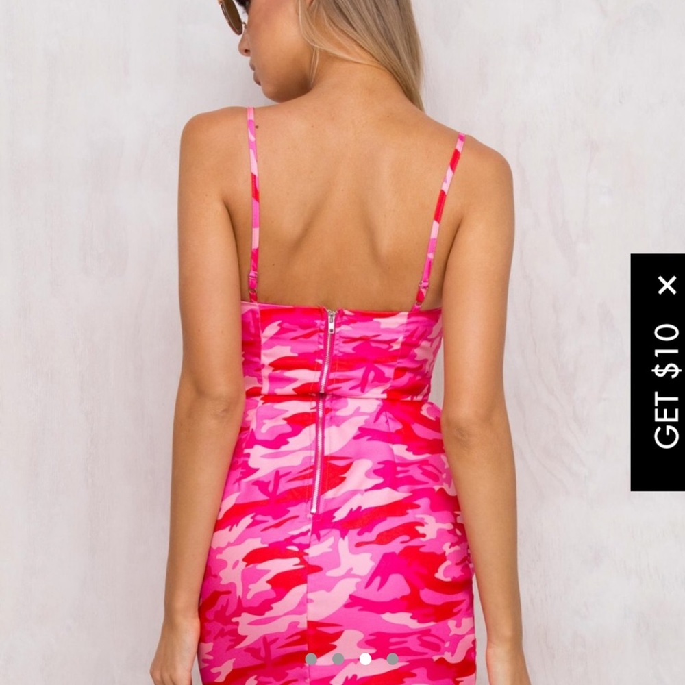 Dress - Picture 3 of 4